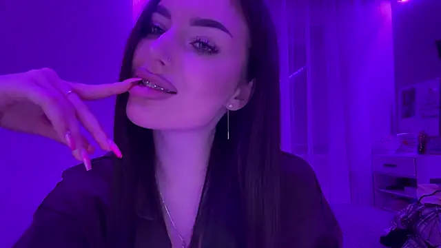 XXX chat uživo modela QueenGelik