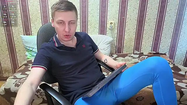 darienlarge: онлайн-секс-чат