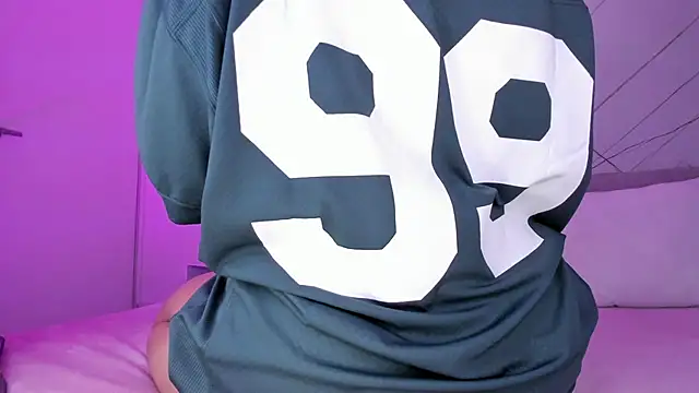 AMMY-CAMM লাইভ XXX চ্যাট