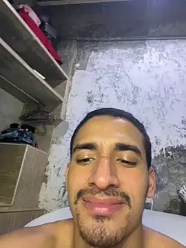 ikaro21: онлайн-секс-чат