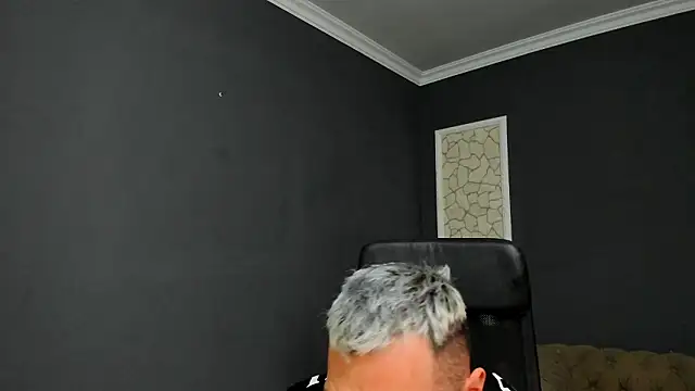 BrianHuntsのライブXXXチャット