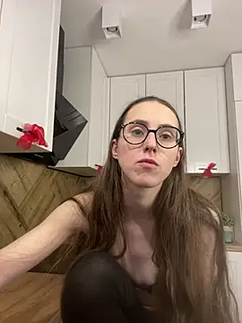 Chatroom XXX en direct de MartiniiSelenna