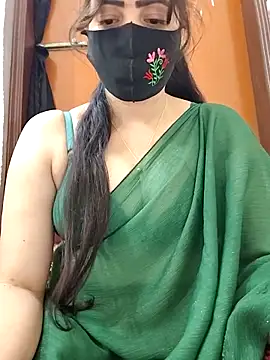 Saanvi-Sen Adlı Modelin Canlı XXX Sohbeti