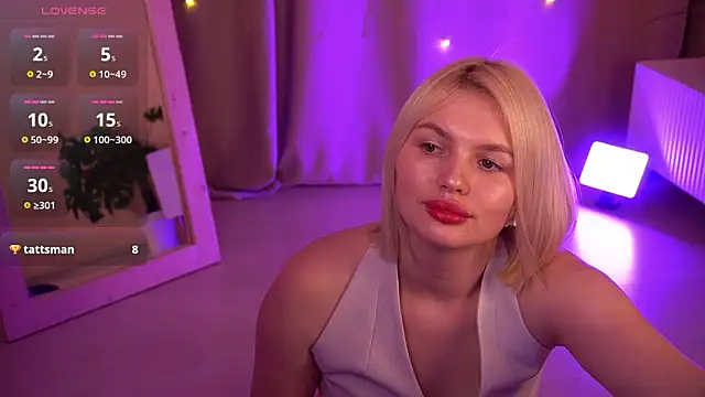 AmeliaWeells: онлайн-секс-чат