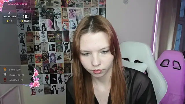 EmberVexen Adlı Modelin Web Kamerası Şovu