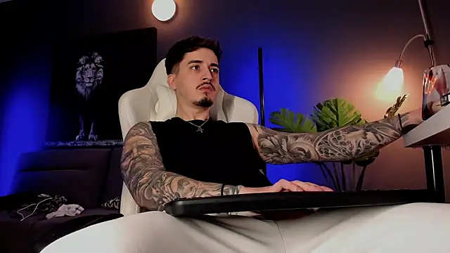 uptomatty Webcam show