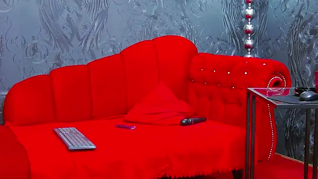 SelenaNoir: онлайн-секс-чат