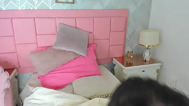 mary_joseph live XXX chat