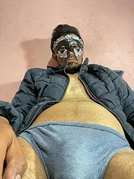 maxitravieso: απευθείας συνομιλία ΧΧΧ