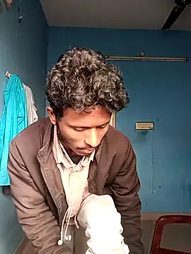 satish_telugu_tamil_kanad Adlı Modelin Web Kamerası Şovu