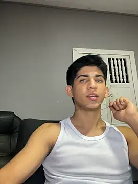 Živý XXX chat Thiago_Olsen