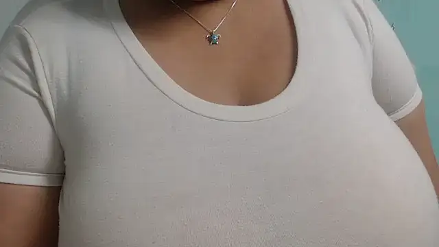 NatalySexxxMilk 现场XXX聊天