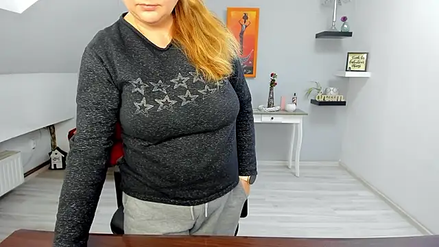 LollaGirl live XXX chat