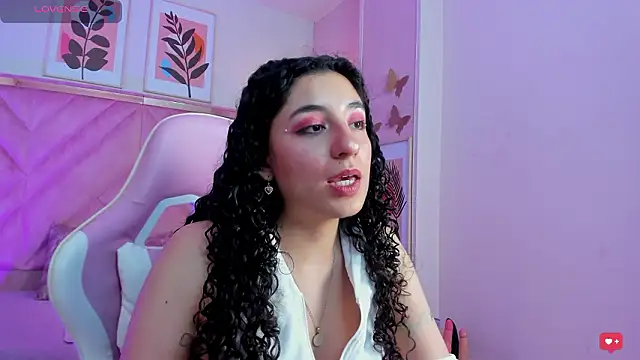 DemiJones_: онлайн-секс-чат