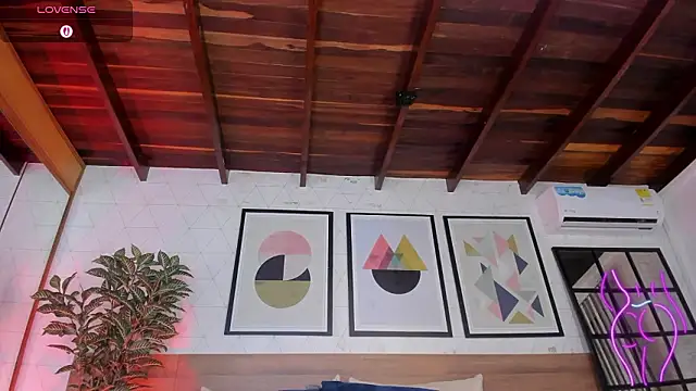 MiaKay1 live XXX chat