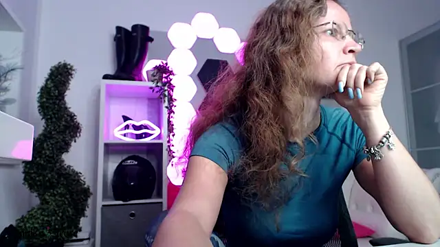 AnnikaRose: онлайн-секс-чат