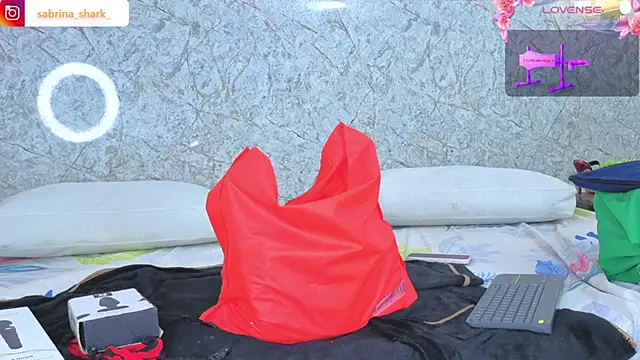 Chat XXX ao vivo de sabrina_shark_