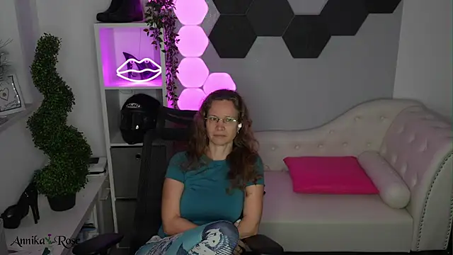 AnnikaRose – Live XXX-chat