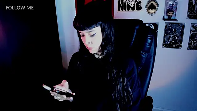 Demongirl6666のライブXXXチャット