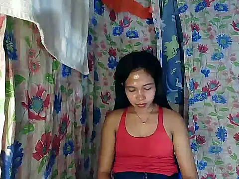 PinaySkinnyGirl live XXX chat