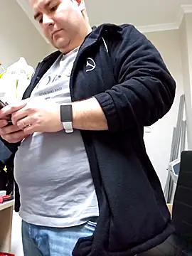 Andrew1900529 Chat XXX live