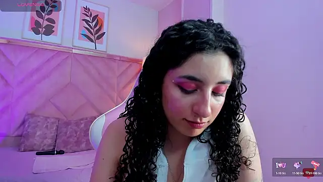 DemiJones_: онлайн-секс-чат