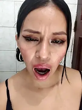 AntonelaMorriz Adlı Modelin Canlı XXX Sohbeti