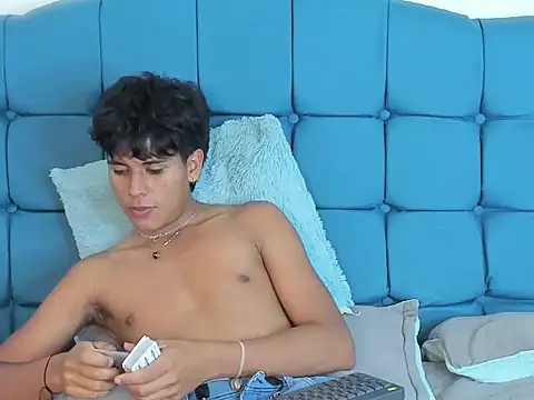 Valentino_Laneのウェブカメラショー