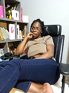 Shaniko89: онлайн-секс-чат