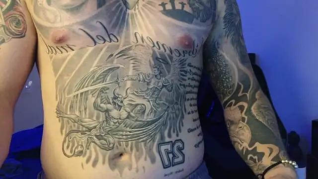 Ades_Lowe live XXX chat