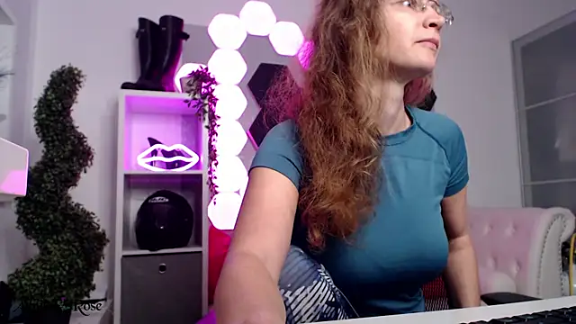 AnnikaRose 라이브 XXX 채팅