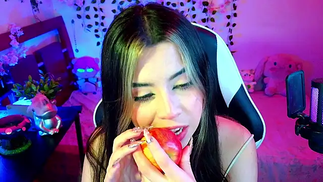 Kittyuwu_ Live XXX-chat