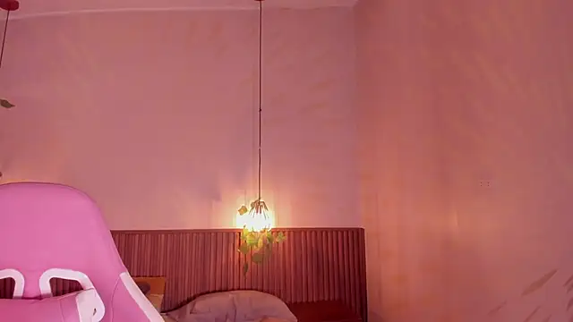 daphne_courtis Adlı Modelin Canlı XXX Sohbeti