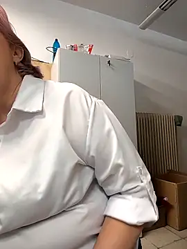 TerezaVelvet Adlı Modelin Canlı XXX Sohbeti