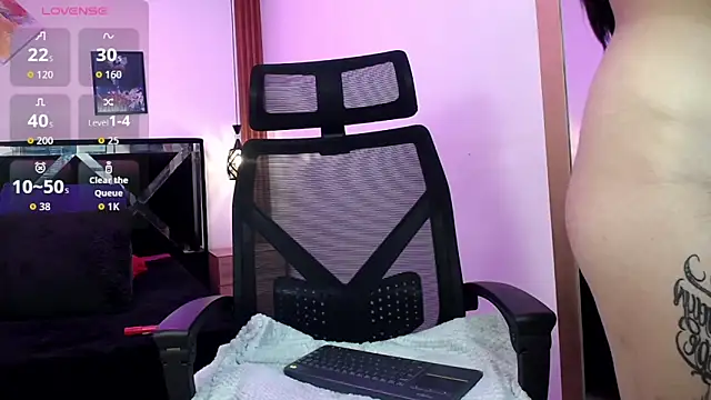 SCARLETT_INK_ live XXX chat