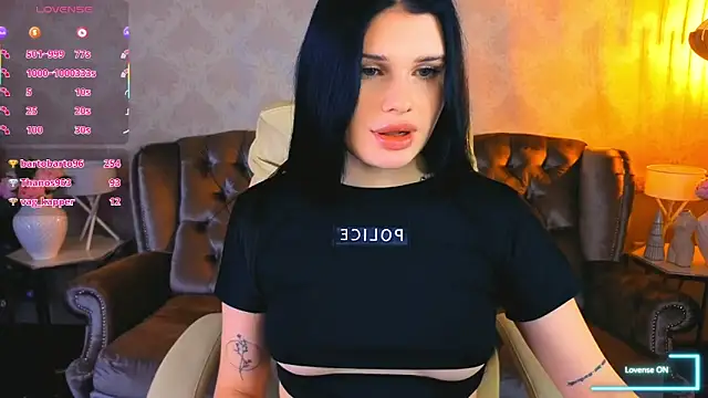 Chatroom XXX en direct de Neyla_Charm