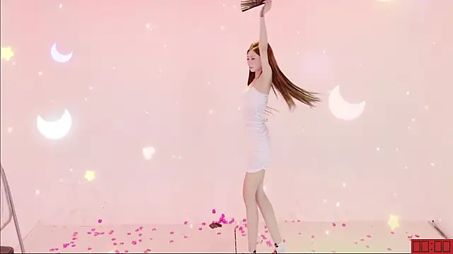 TNT-Sister élő XXX-chatje