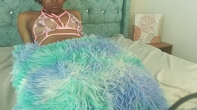 serenababe_ Adlı Modelin Canlı XXX Sohbeti