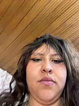 Larissa_Antonella 现场XXX聊天