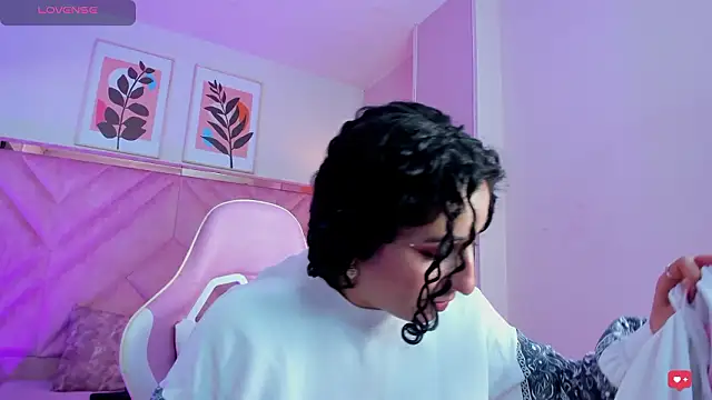 DemiJones_: απευθείας συνομιλία ΧΧΧ