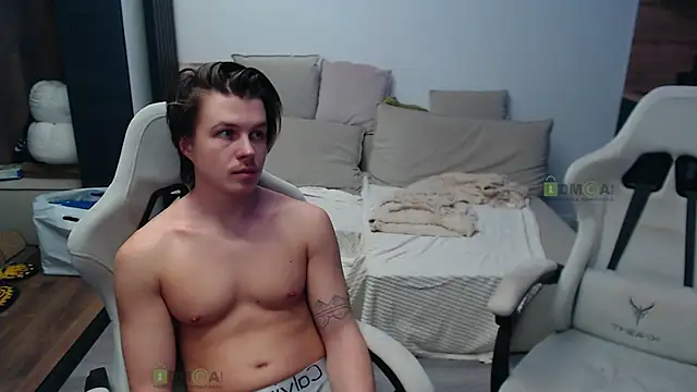 Sunny-Girl1: απευθείας συνομιλία ΧΧΧ