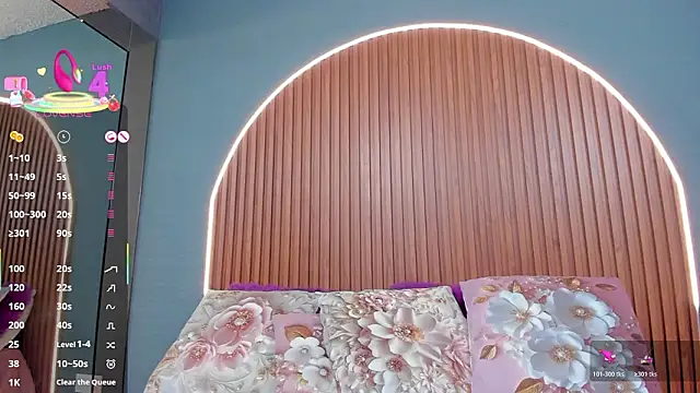 NayeCloud Live XXX-chat