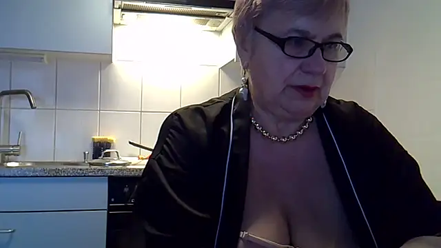 SweetCherry27 – Live XXX-chat