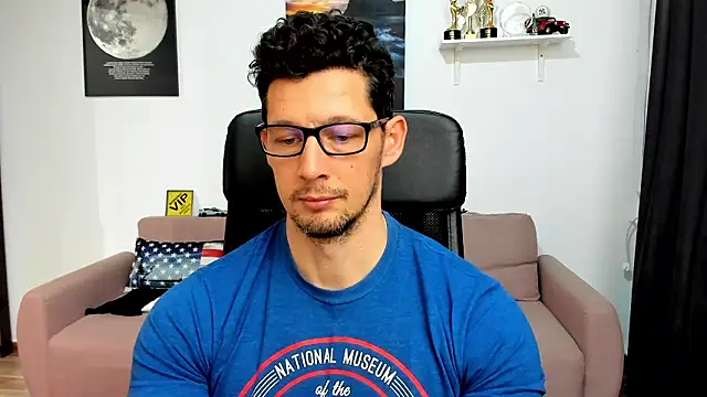 BrutusK08 现场XXX聊天