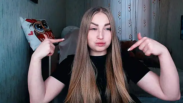 _KittyBoo Adlı Modelin Canlı XXX Sohbeti