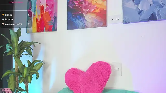 Cassie_fletcher_ Adlı Modelin Canlı XXX Sohbeti