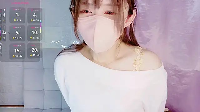 Niinachan Adlı Modelin Canlı XXX Sohbeti