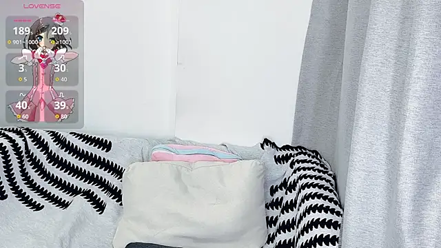 T-TeaR Adlı Modelin Canlı XXX Sohbeti