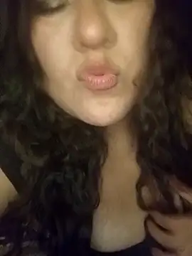 sol093 Adlı Modelin Canlı XXX Sohbeti