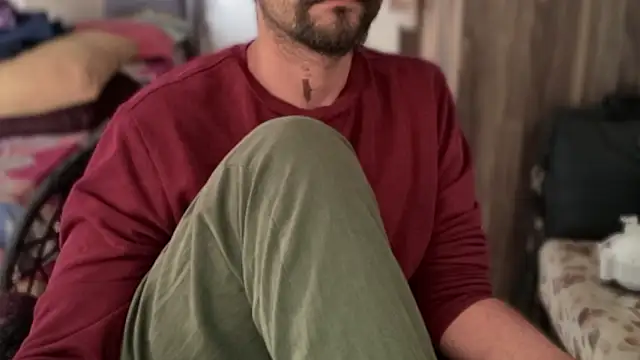 MakeMeAwareAah: διαδικτυακό σόου στην κάμερα